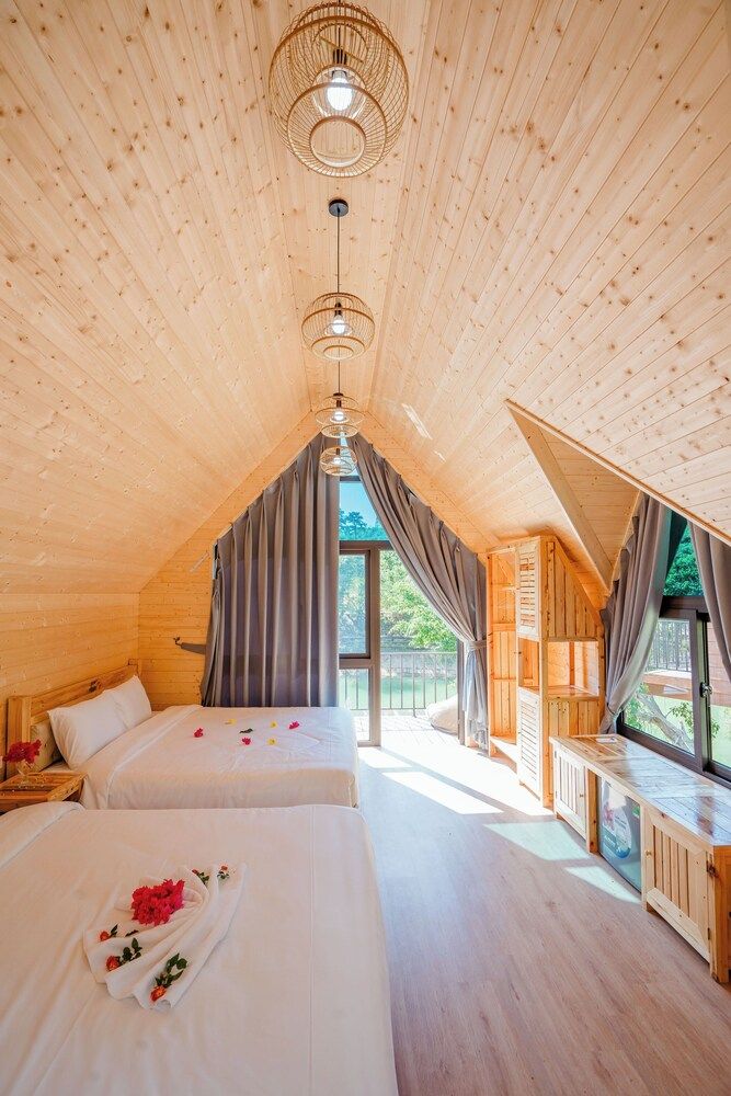 Family Bungalow, Balcony, Lake View