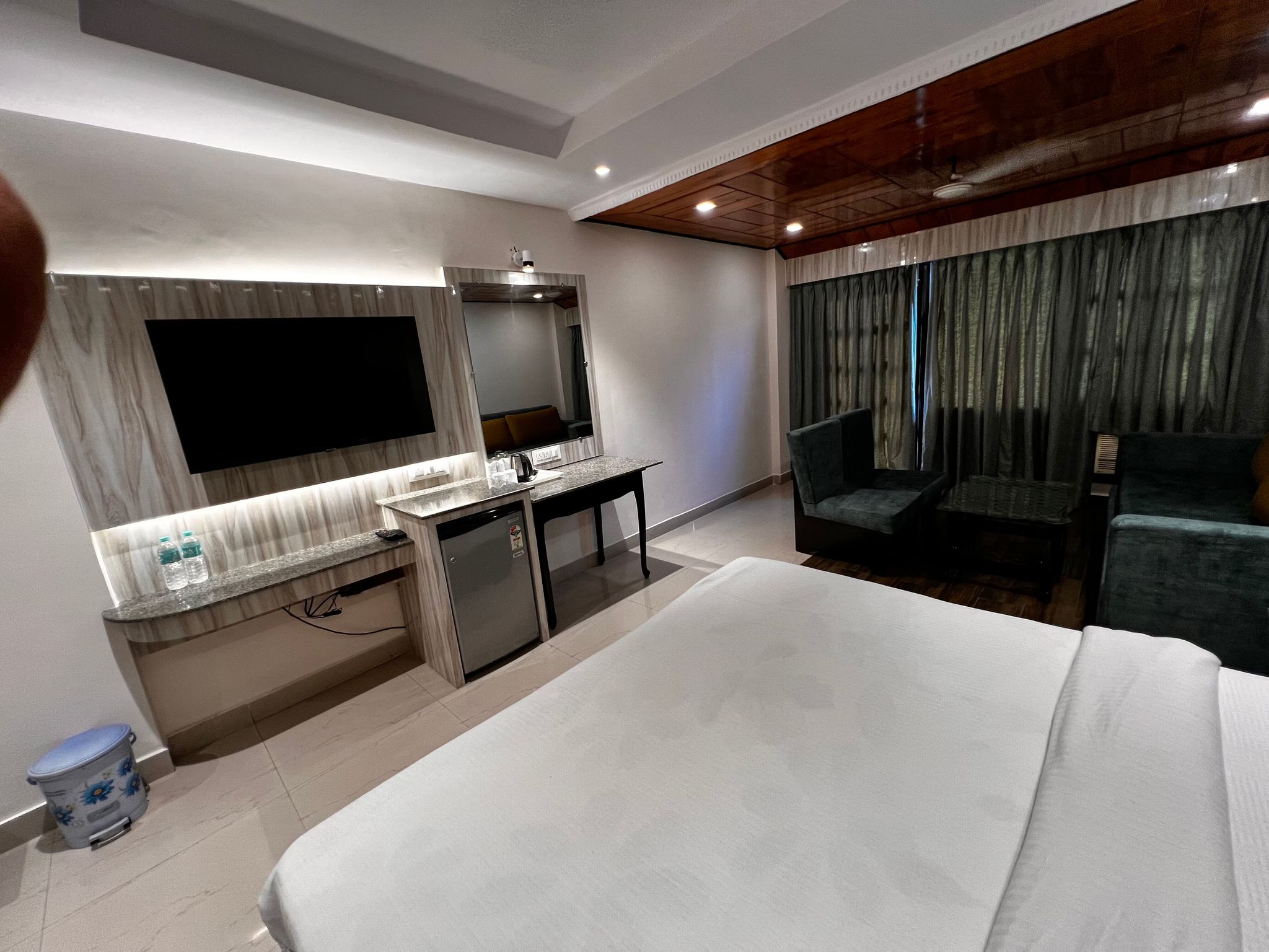 Hotel Dreamland Lataguri Deluxe Room 1st and 2nd floor 4