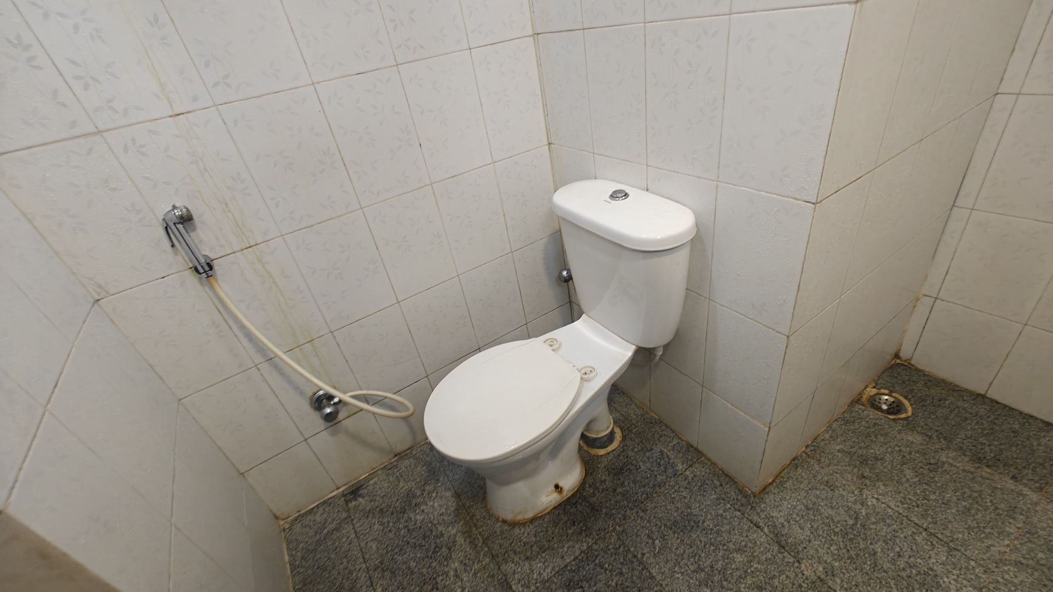 Hotel Dreamland Lataguri Executive Room with balcony 1st and 2nd floor 3