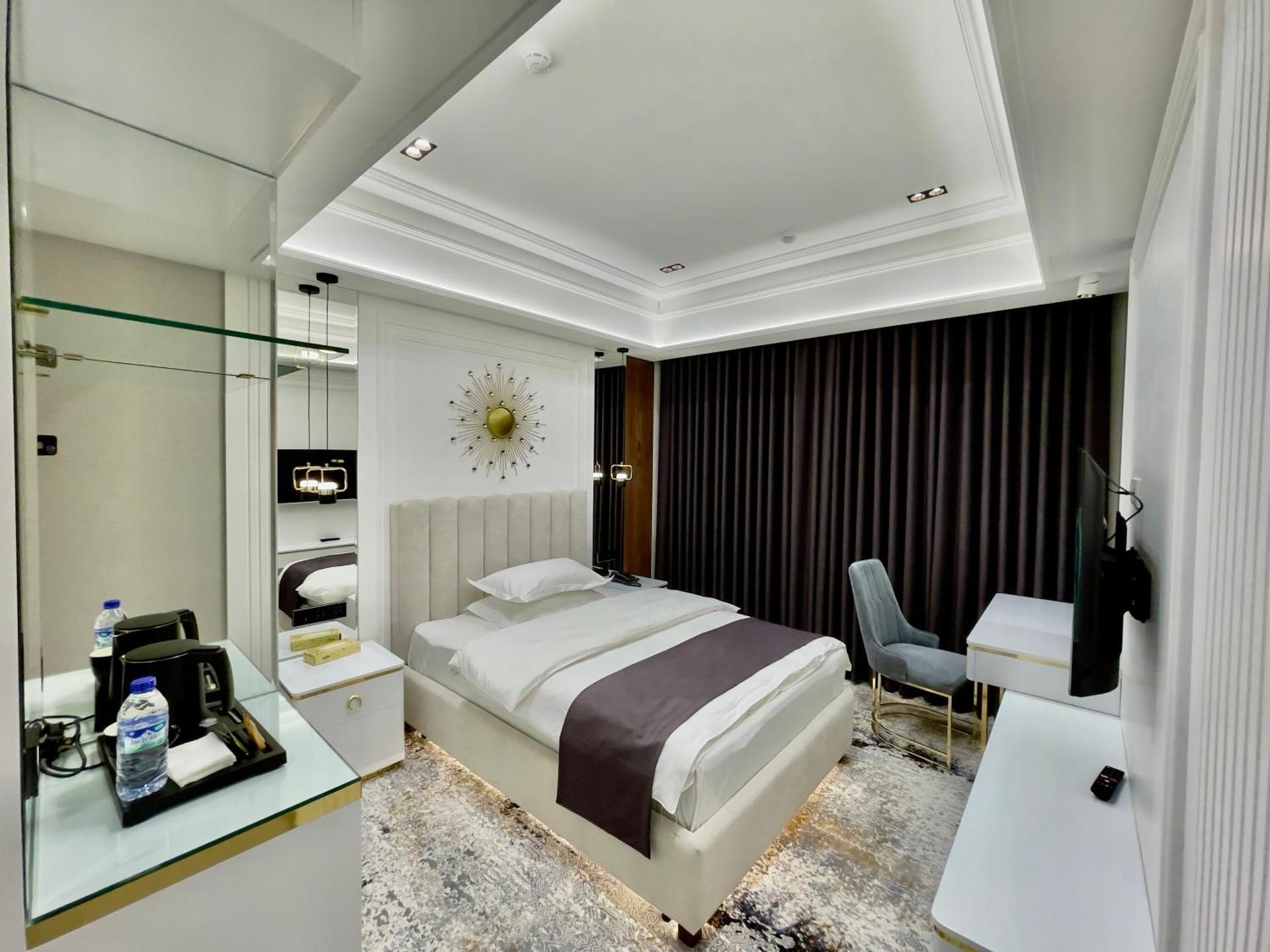 Deluxe Single Room