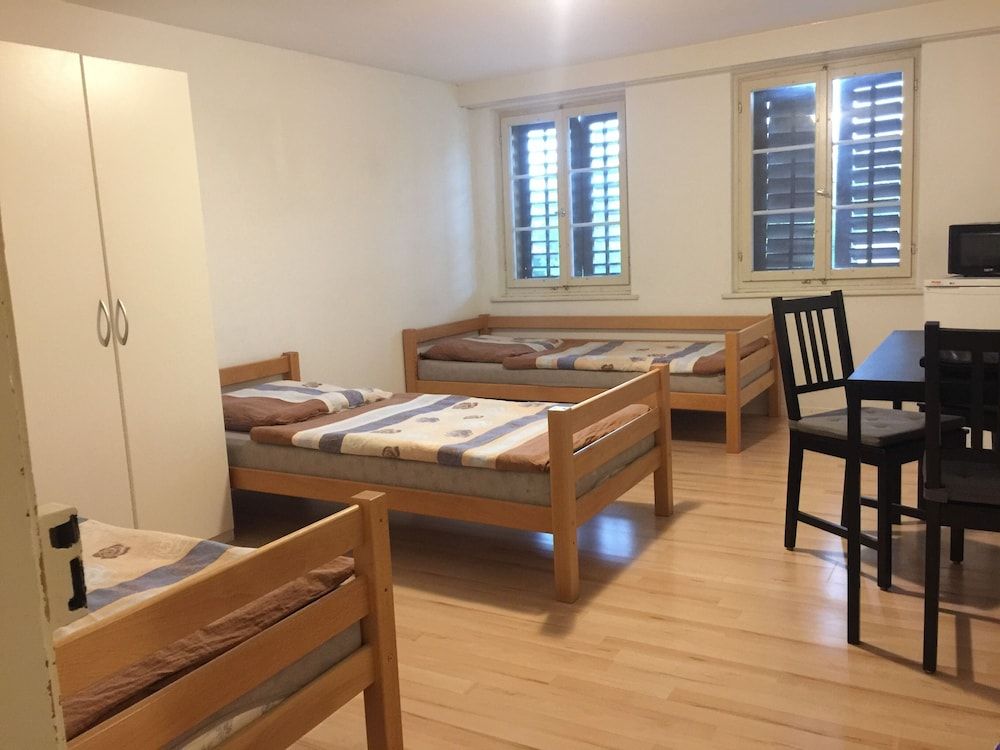 Basic Triple Room, Shared Bathroom
