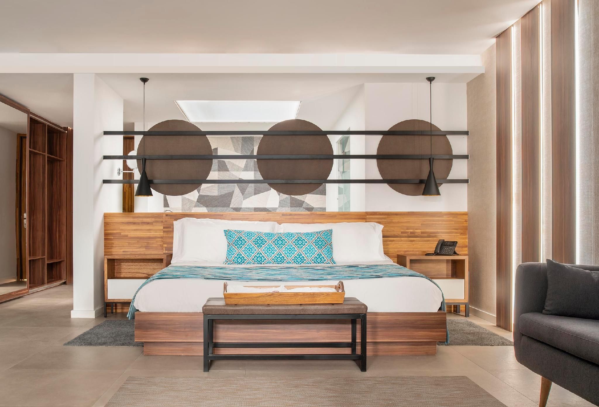 One Bedroom Suite - Outdoor Jacuzzi
