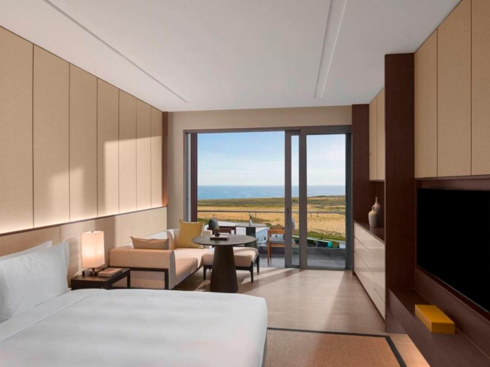 Deluxe Ocean View King