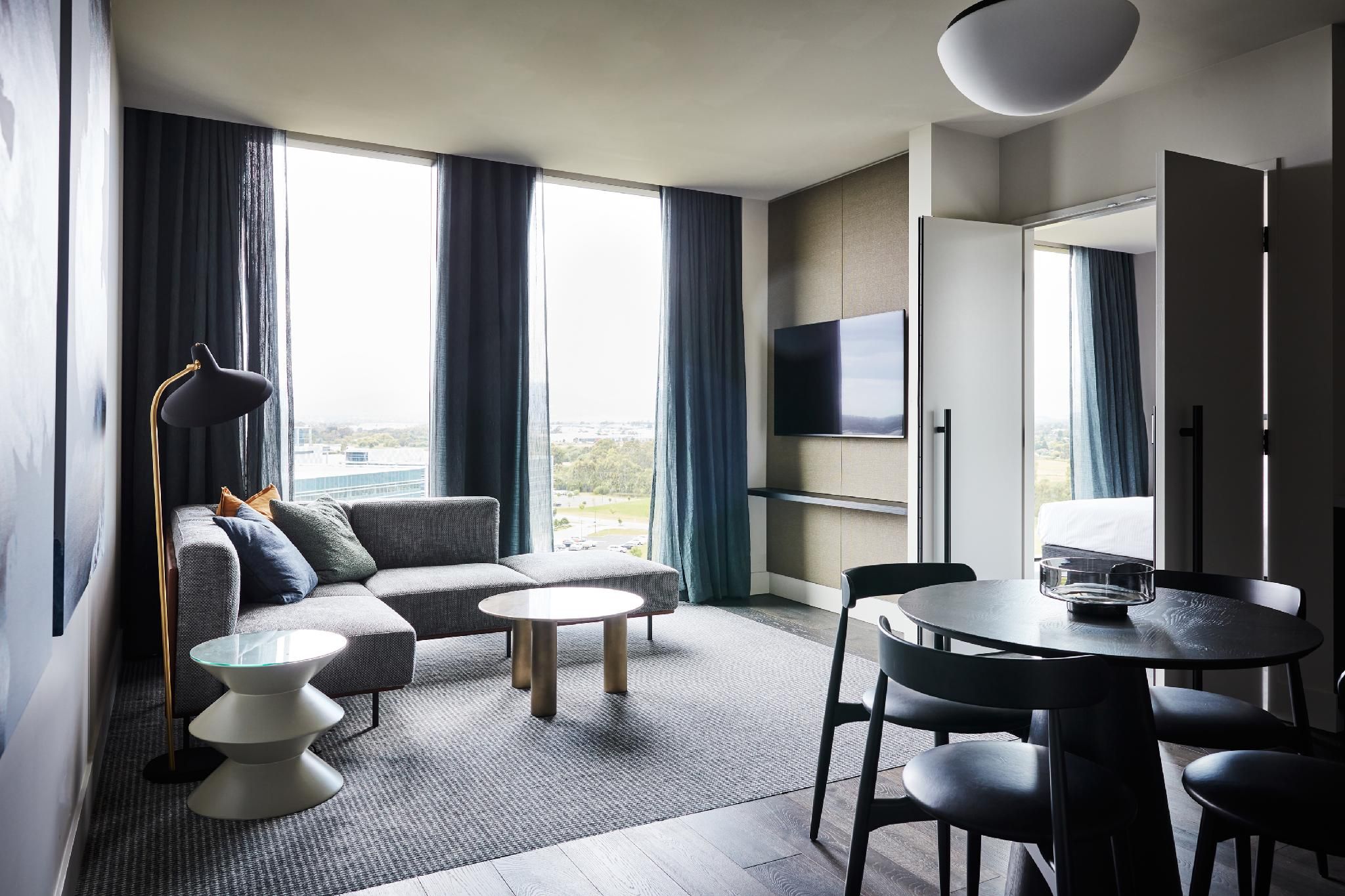 1 Bedroom Suite
