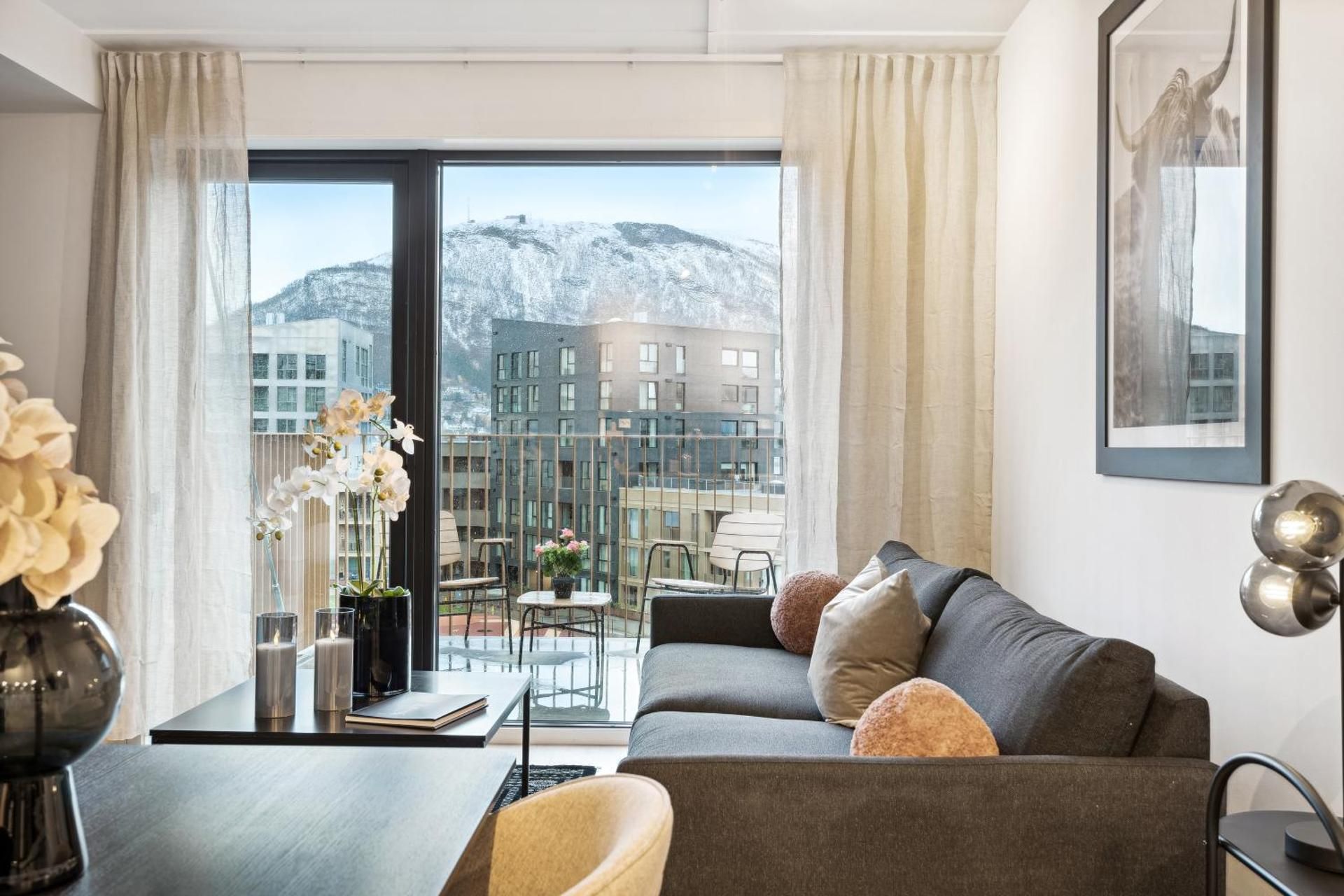One-Bedroom Apartment