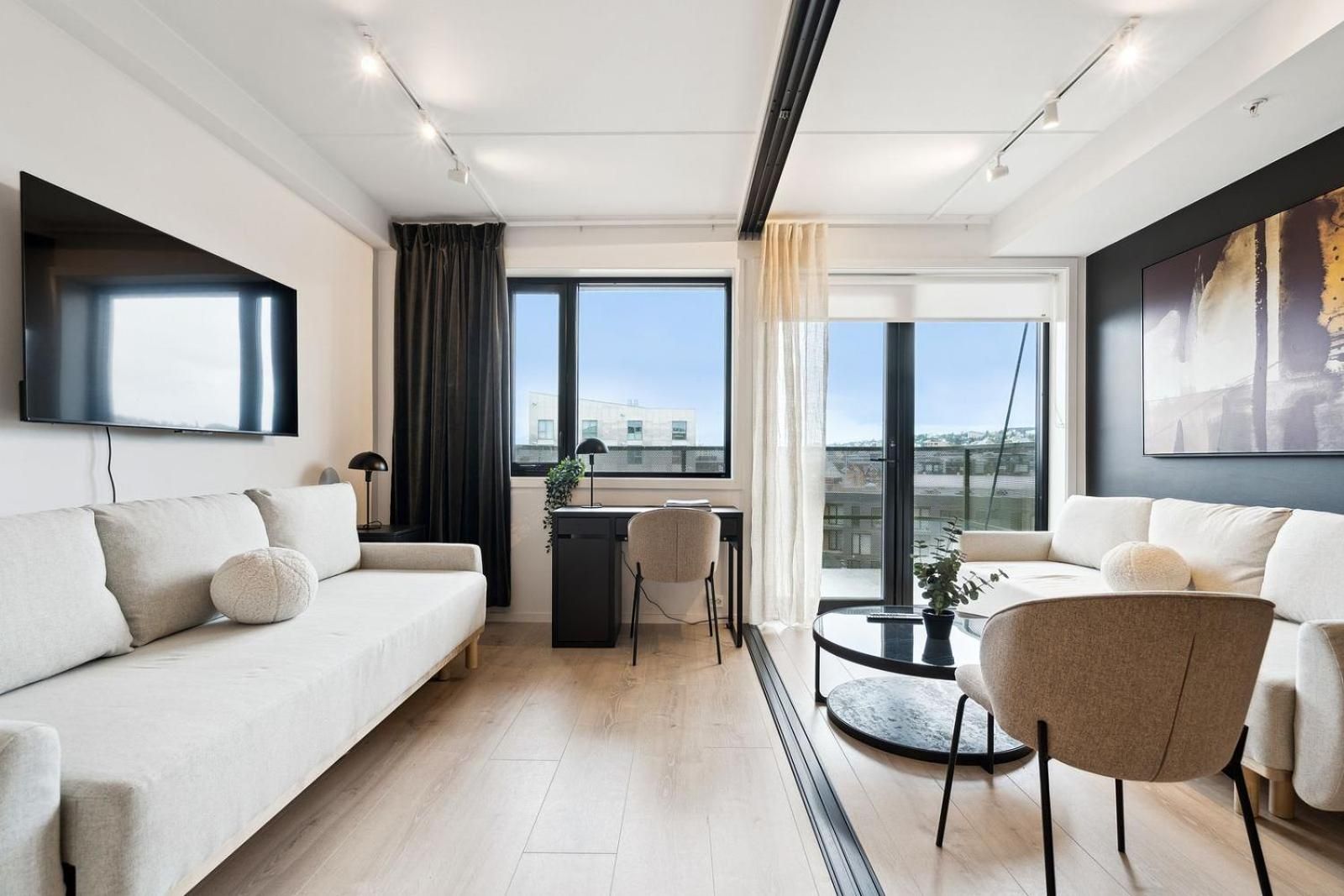 One-Bedroom Apartment with Balcony
