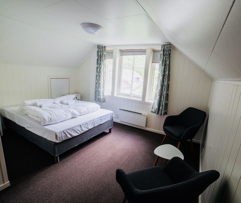 Economy Double Room, Private Bathroom