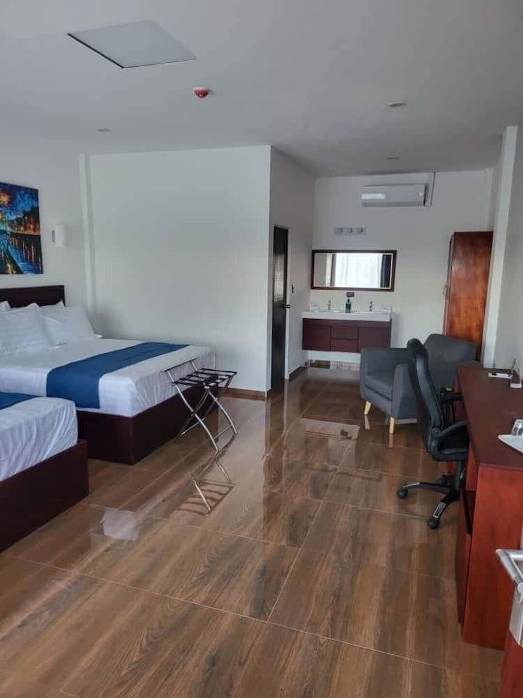Classic Double Room, 2 Queen Beds, Mountain View