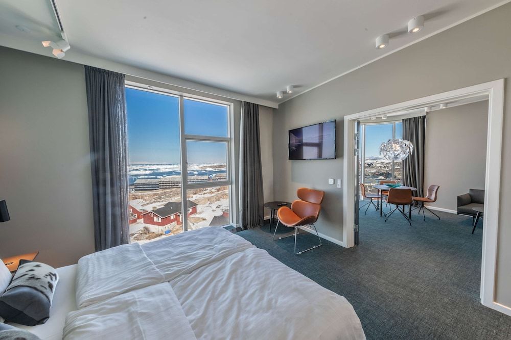 Suite, 2 Twin Beds, Non Smoking