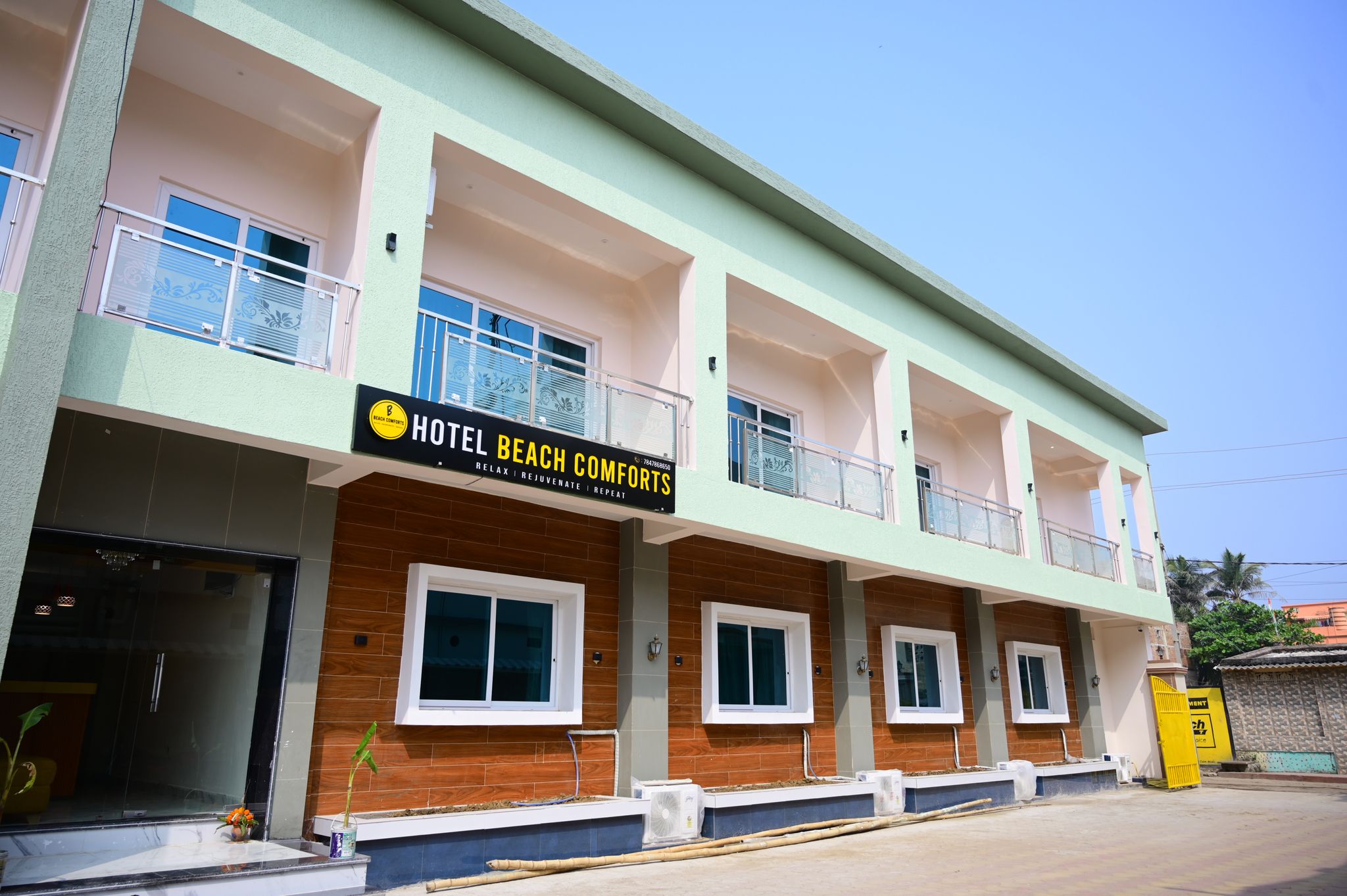 Hotel Beach Comforts