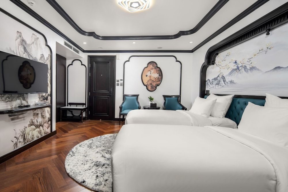 Catherine Cruises