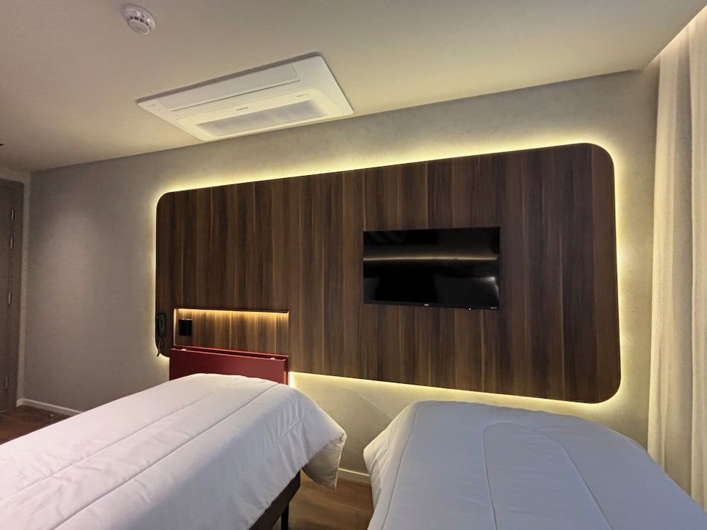 Standard Room, 2 Twin Beds