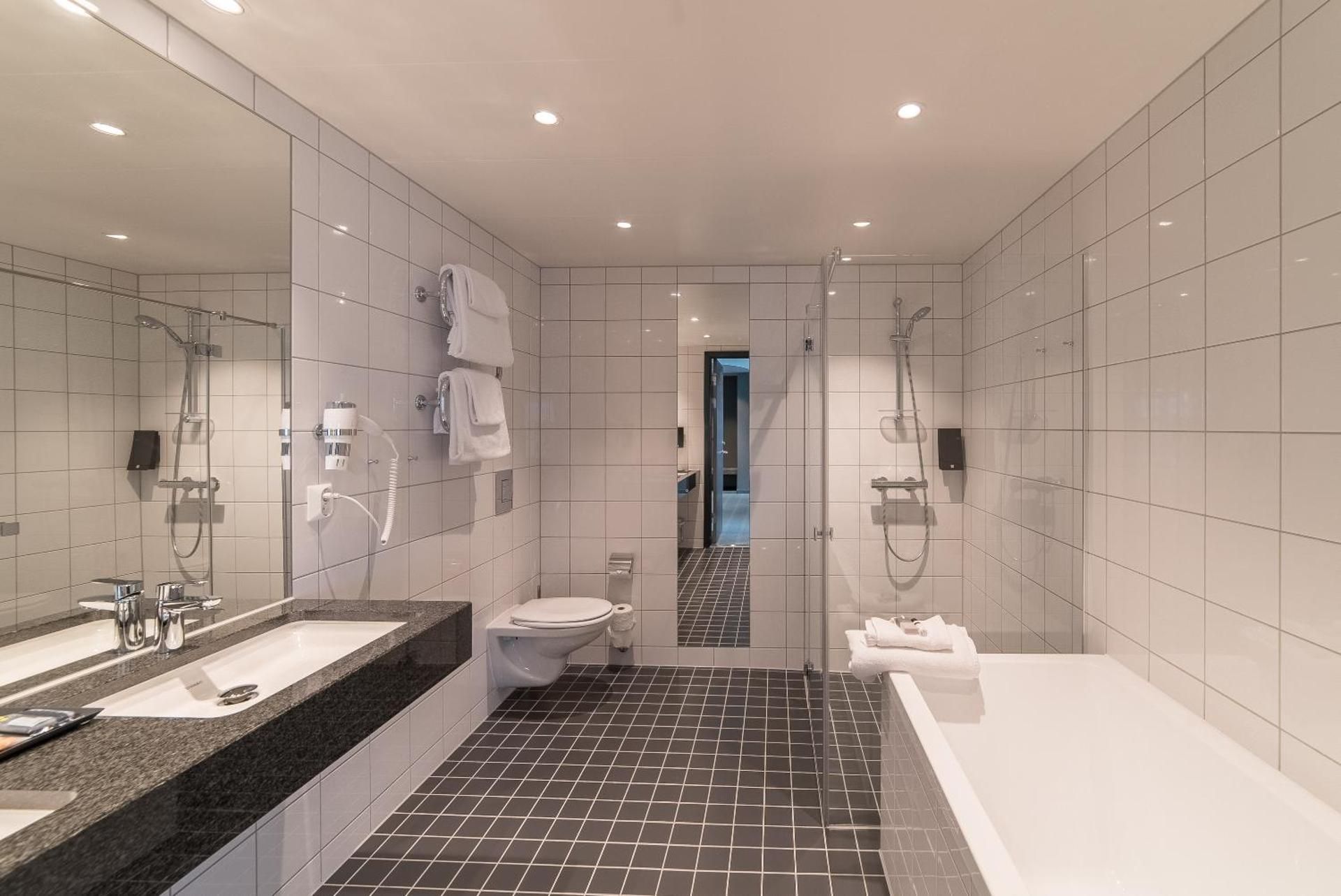 Suite with two bedrooms