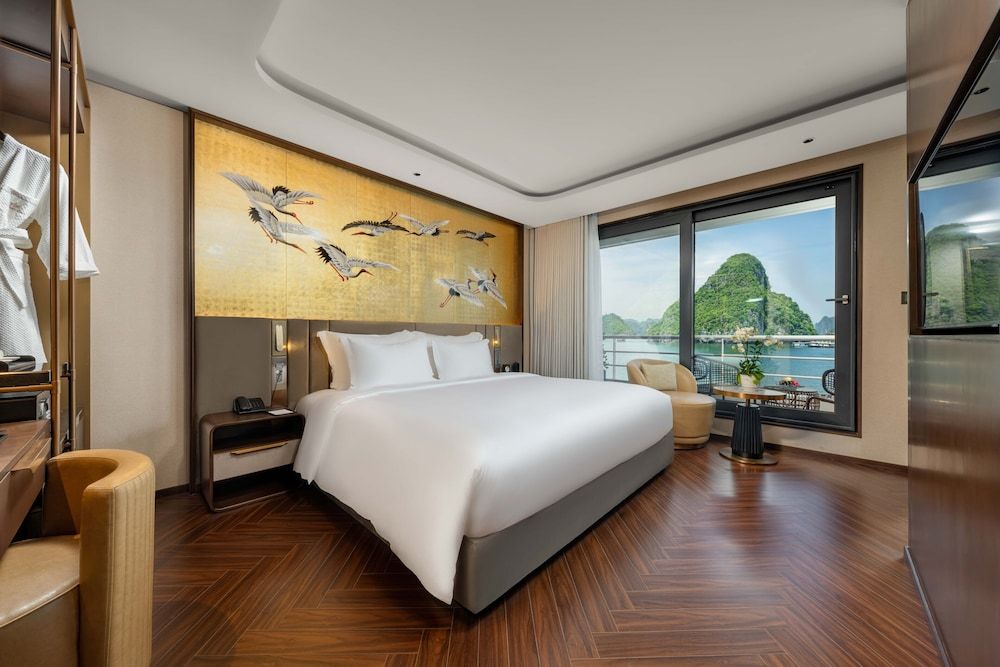 Premium Room, 1 King Bed, Balcony