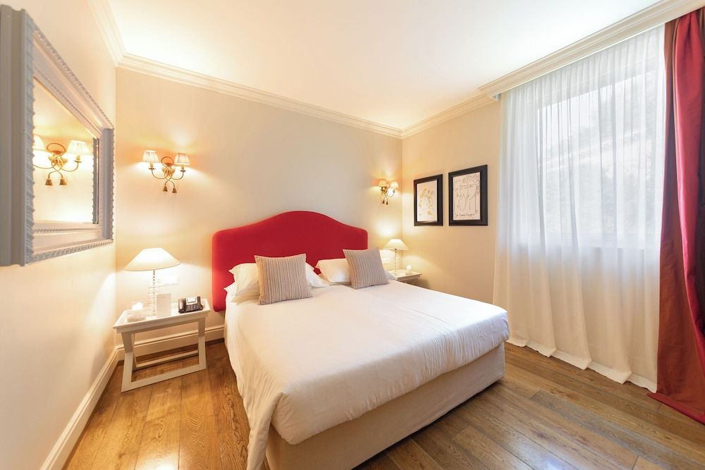 Double Room (with Spa access)
