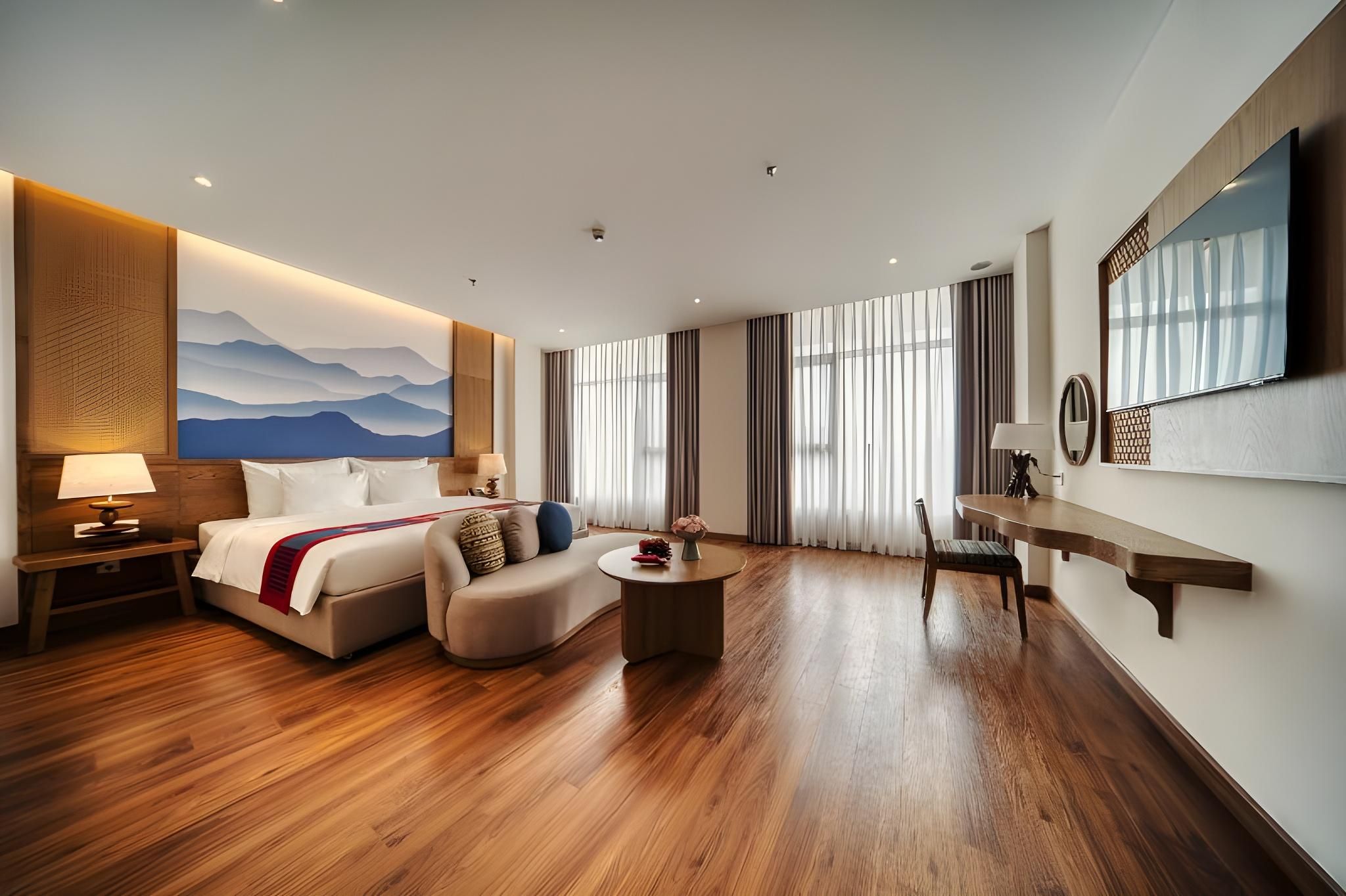 Suite King Room with Mountain View