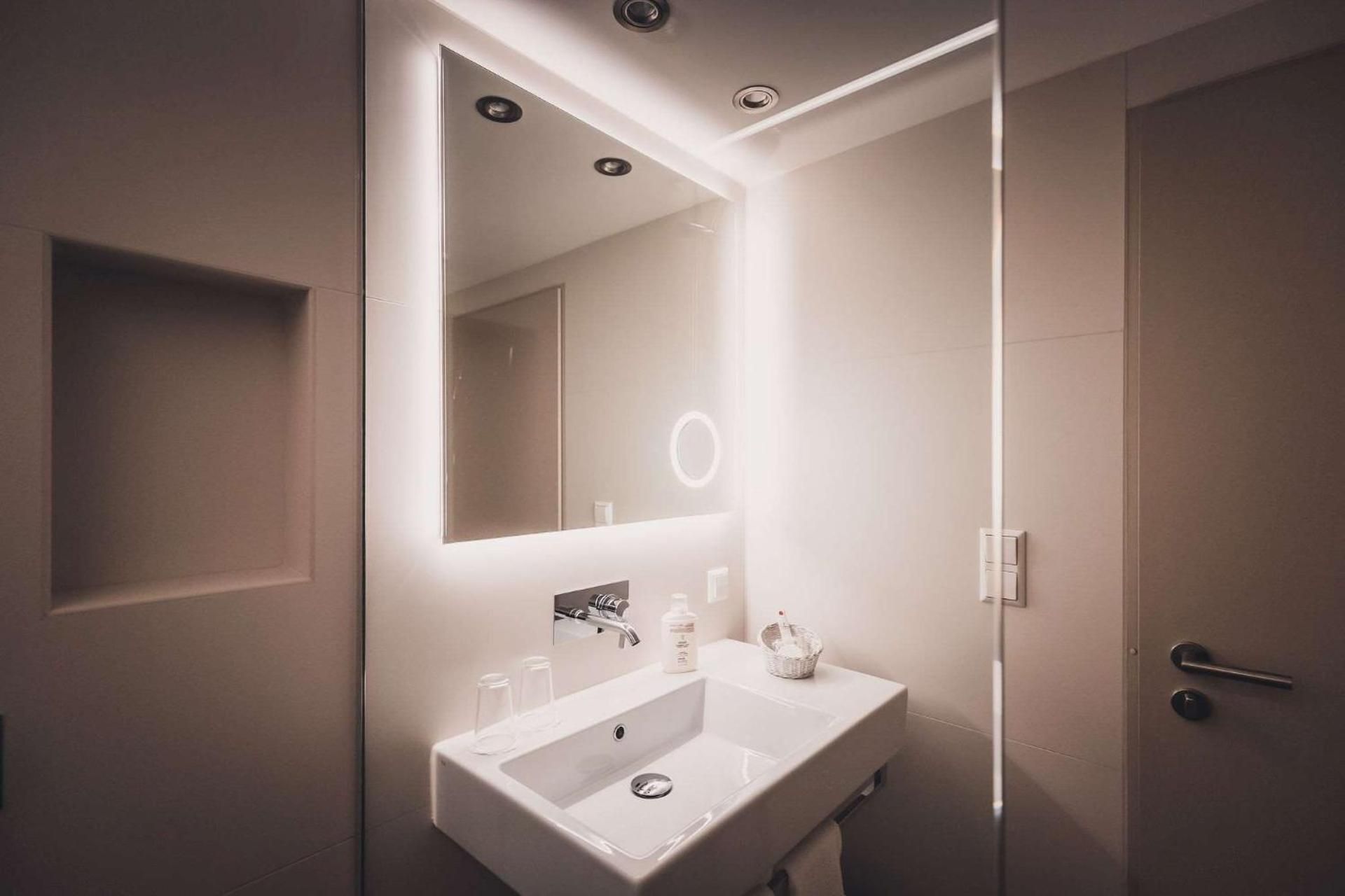 Economy Twin Room