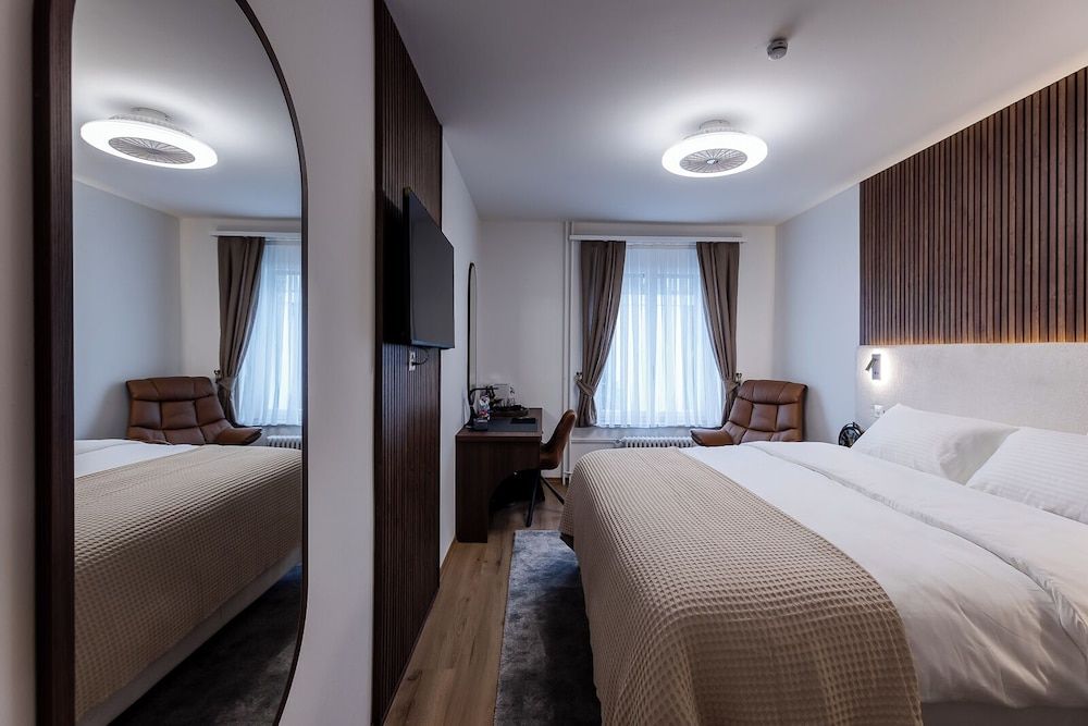Comfort Double Room, City View