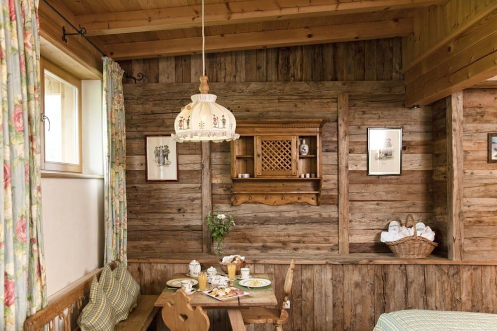 Hotel Rasmushof Deluxe Double Room, Balcony, Garden View 8