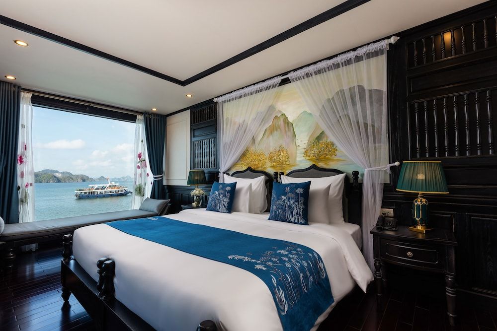 Lan Ha Junior Suite, 2D1N or 3D2N