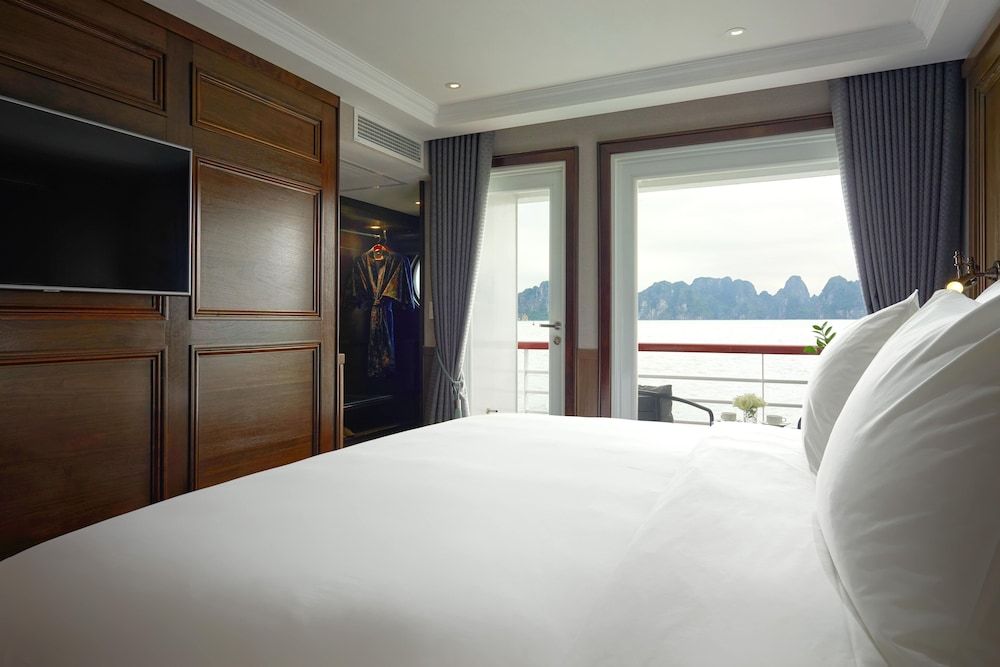 Grand Balcony Suite (2 Days 1 Night)