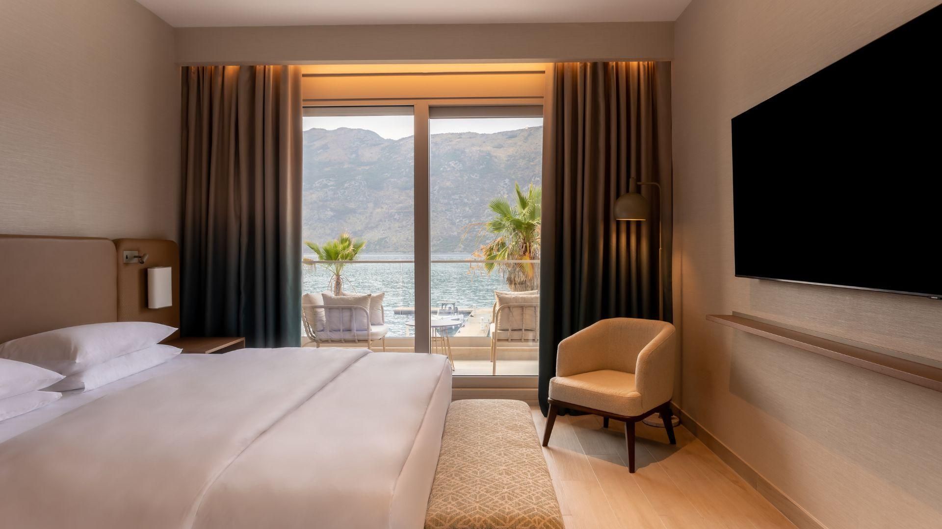 4 Bedroom Apartment With Hot Tub Premium