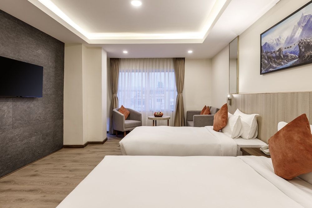 Business Suite Twin Room