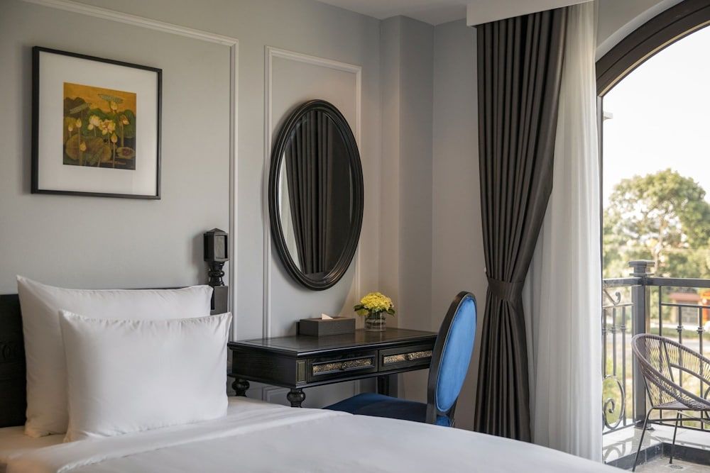 Deluxe Double or Twin Room
