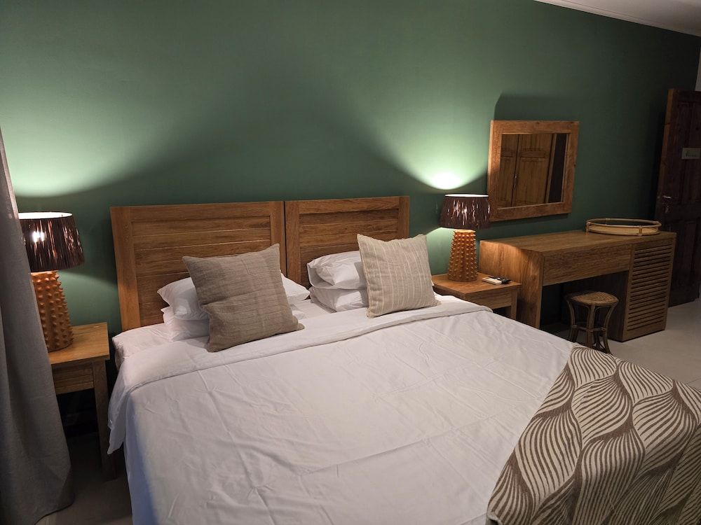 Cote Cedres Deluxe Double Room, Garden View 3