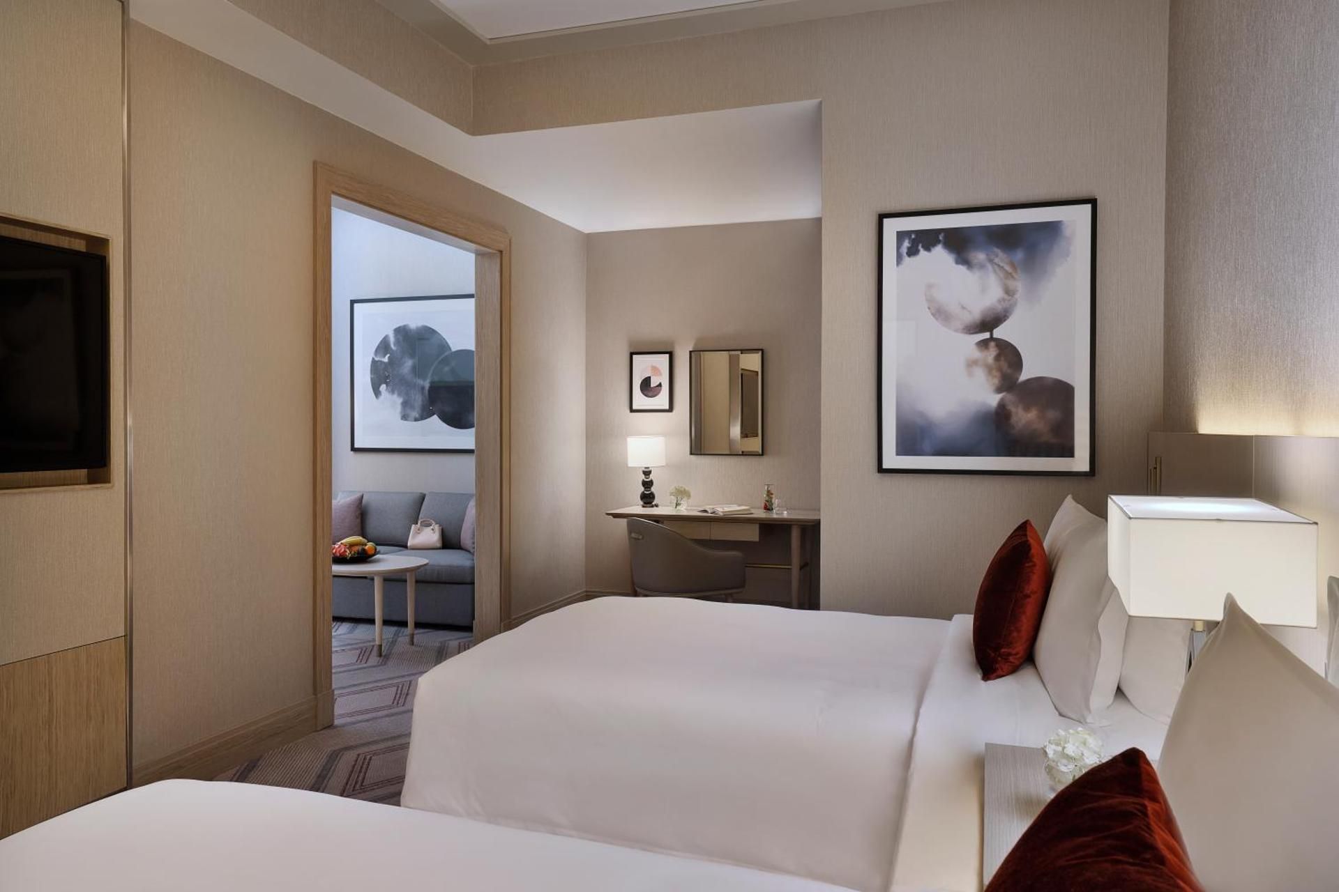 Junior Suite Partial Haram View - East Towers