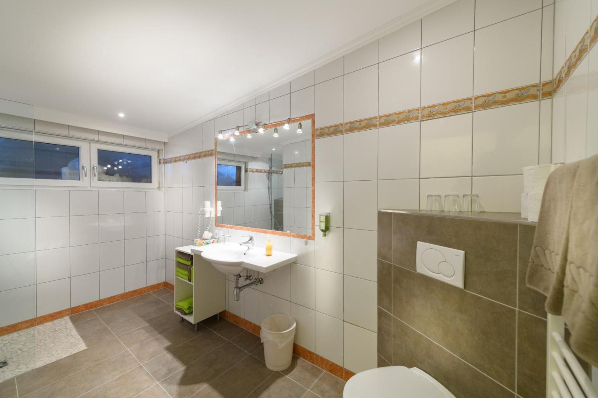 Two-Bedroom Apartment Lindenblte