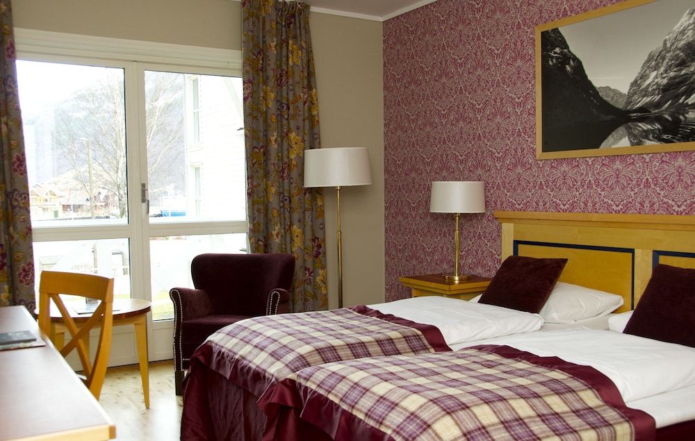 Superior Twin Room (Balcony or garden access)