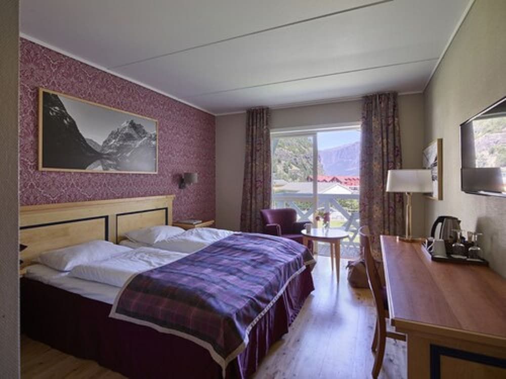 Superior Twin Room (Balcony or garden access)