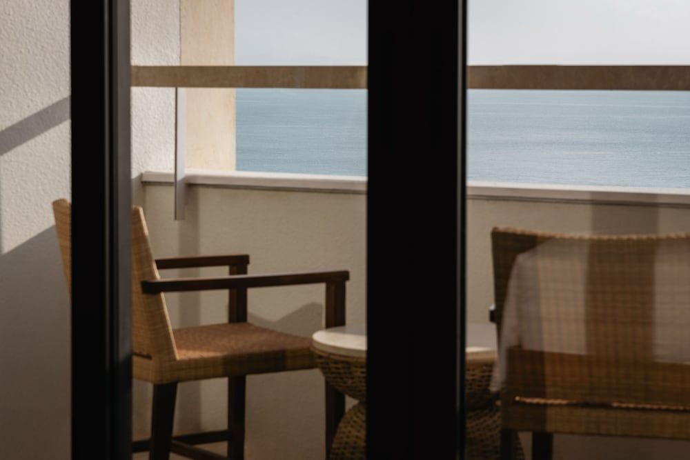 Bali Beach Hotel Deluxe Ocean View Twin 3