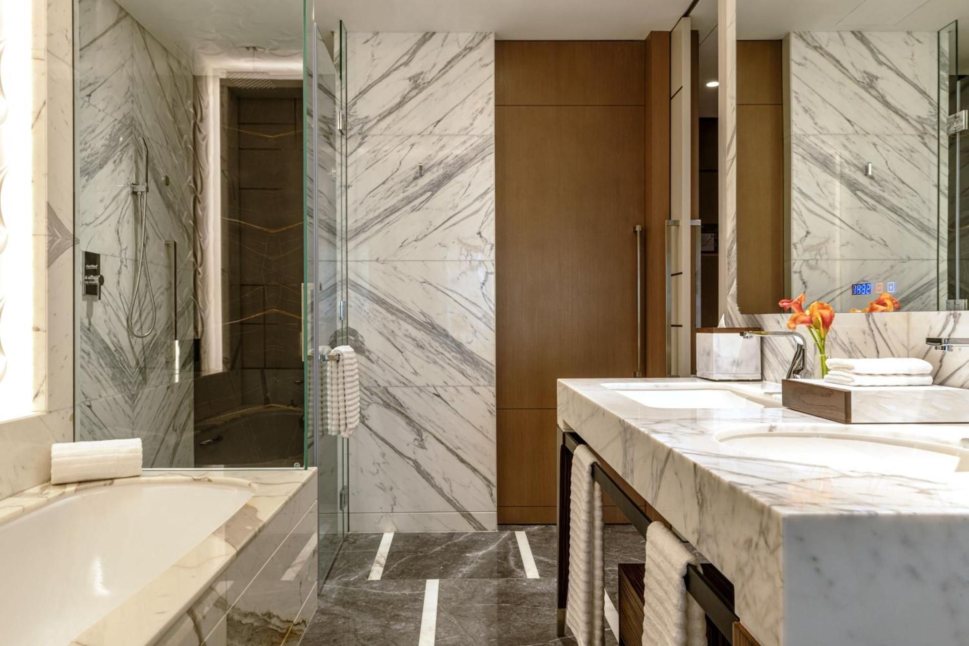 Vendome, Guest Room, 1 King