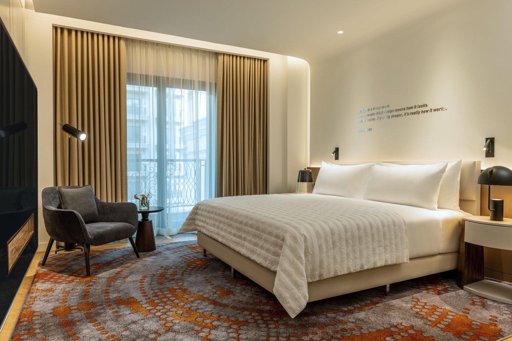 Adventurer, 2 Bedroom Suite, Bedroom 1: 1 King, Bedroom 2: 2 Twin