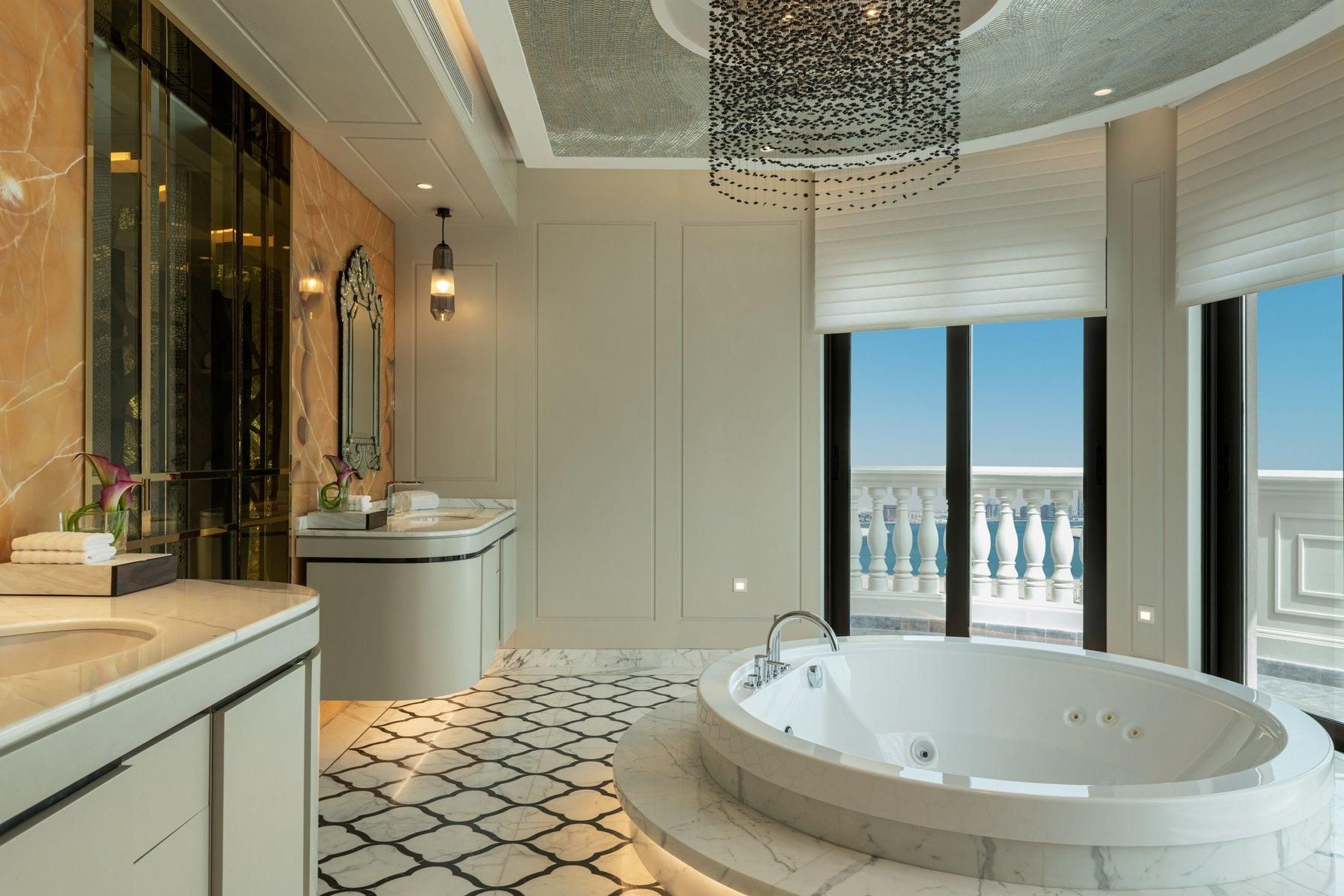 Royal Suite, 1 Bedroom Suite, 1 King, Roof Top Terrace, Whirlpool
