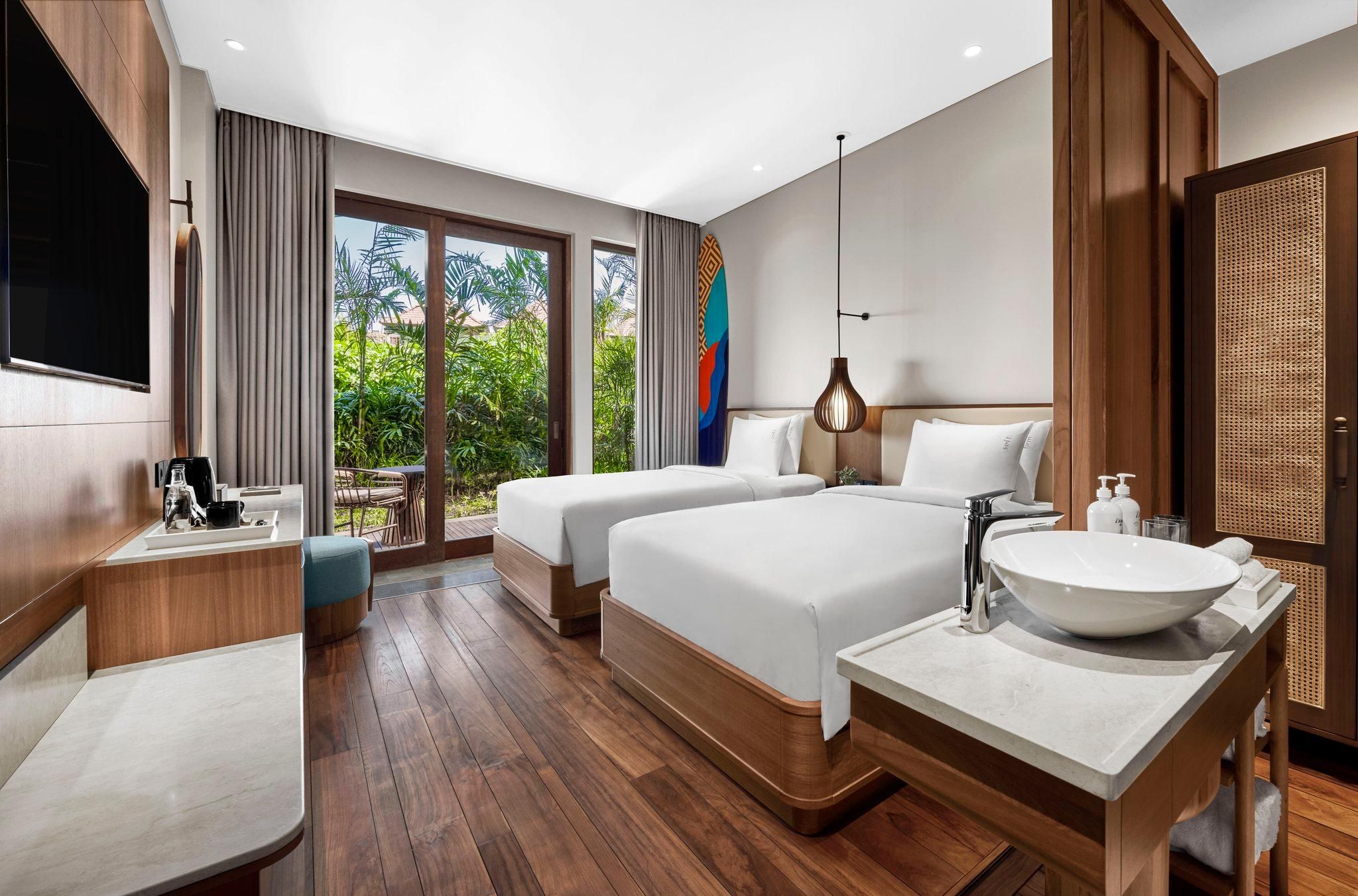 2 Twin Premium Balcony