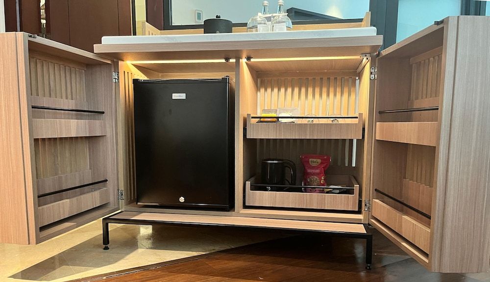 Sheraton Jakarta Soekarno Hatta Airport Deluxe Room, 2 Double Beds, Non Smoking, Garden View 11