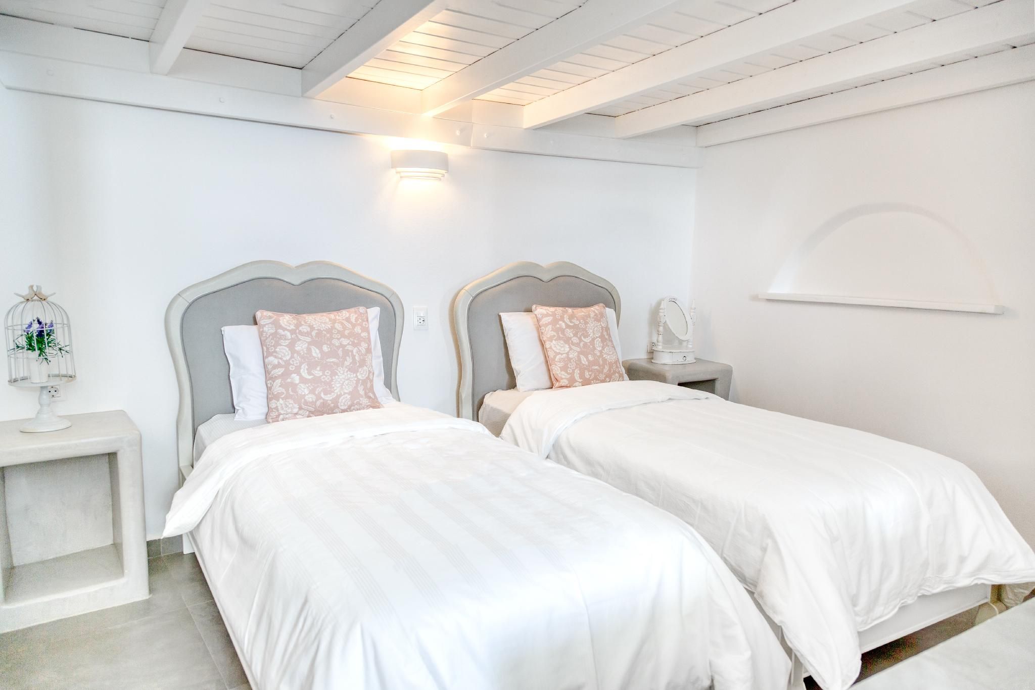 Apartment (4 Adults)