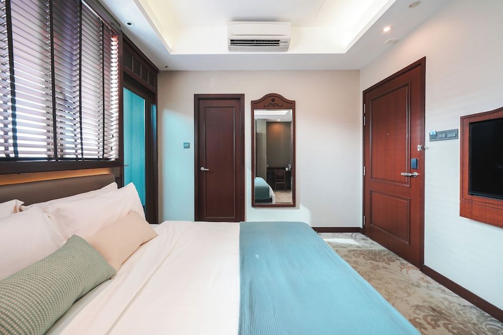 STORIES Joo Chiat, a Hotel by Cove - Paya Lebar, Singapore - NEWLY RENOVATED Executive Double Room, Balcony 7