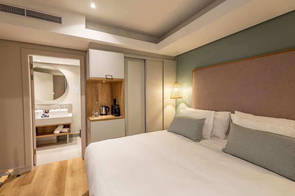 Plett Quarter Hotel Economy Double or Twin Room 4