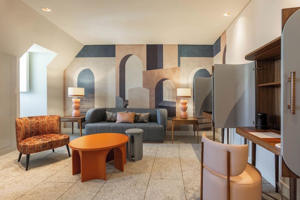 Convent Square Lisbon, Vignette Collection by IHG Suite, 1 Twin Bed (The Convent, Cloister View) 3