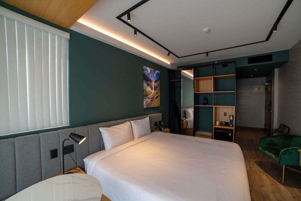 Standard Room, 1 King Bed, Non Smoking