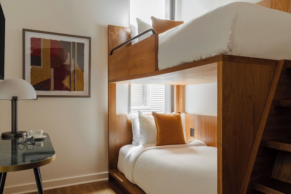 FOUND Hotel Chicago River North Double Room 2