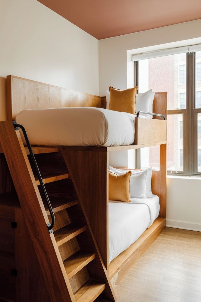 FOUND Hotel Chicago River North Double Room 3