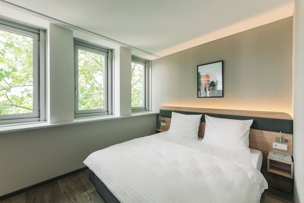 Homaris Corner Hotel Frankfurt Double Room 4