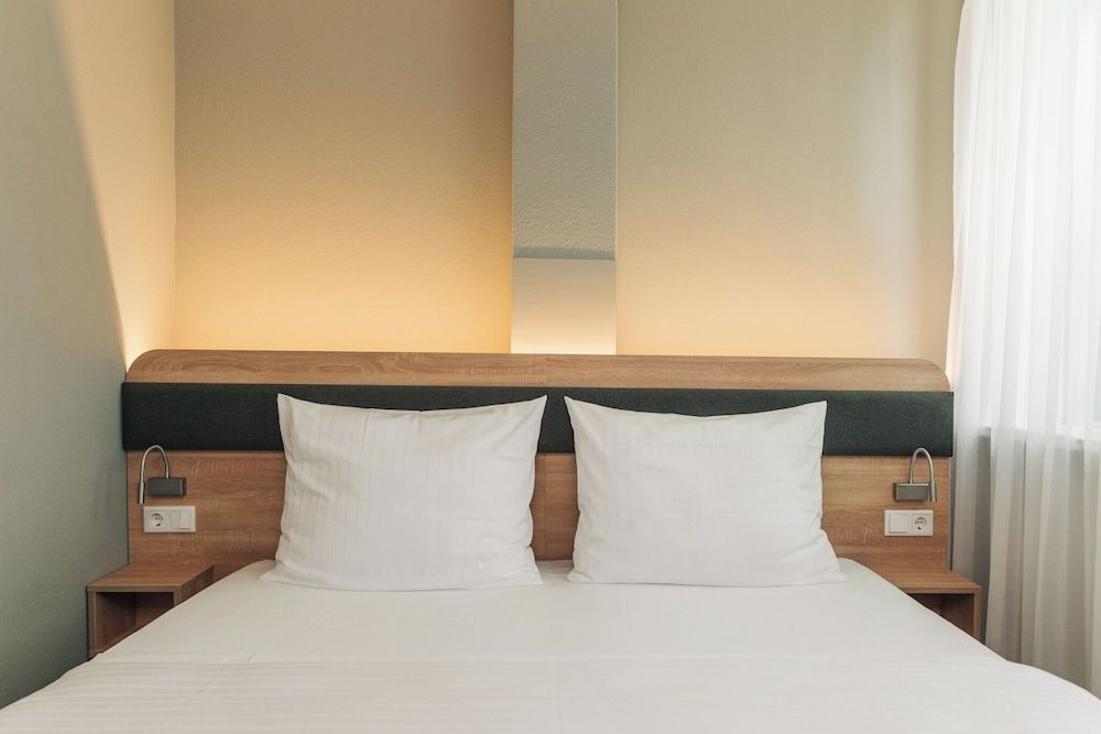 Homaris Corner Hotel Frankfurt Double Room 3