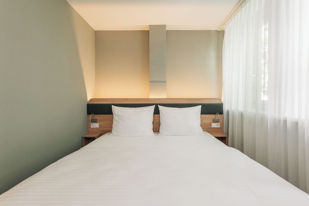 Homaris Corner Hotel Frankfurt Double Room 8