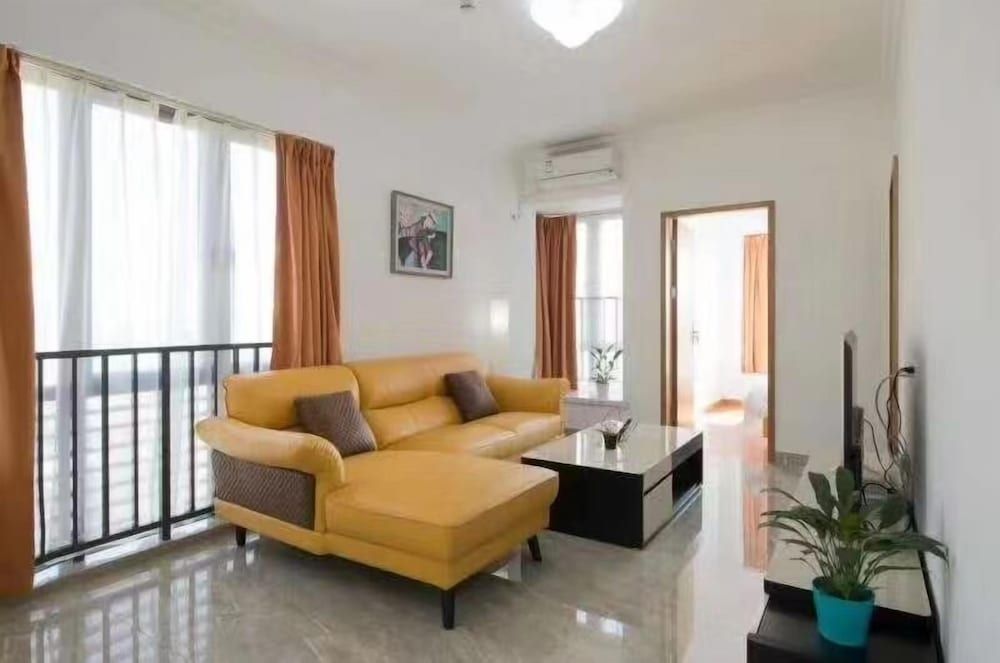 Shengang Executive Apartment - Qian Hai Da Xin Metro Station Branch